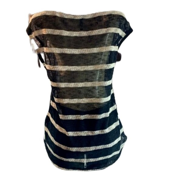 Julia L Black Tiger Graphic Open Weave Striped Back Step-Hem Cap Sleeve Top - Picture 3 of 6